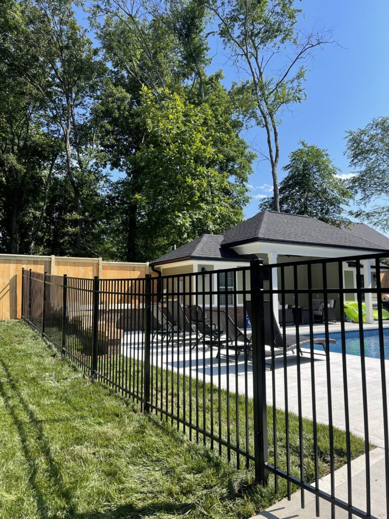 Aluminum Fence Installation | Aluminum Fence Company | King's Fencing & Decking