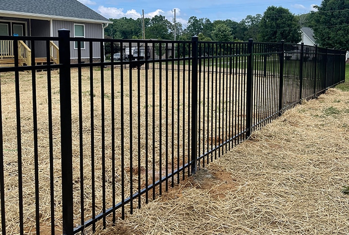 Aluminum Fence Installation | Aluminum Fence Company | King's Fencing & Decking